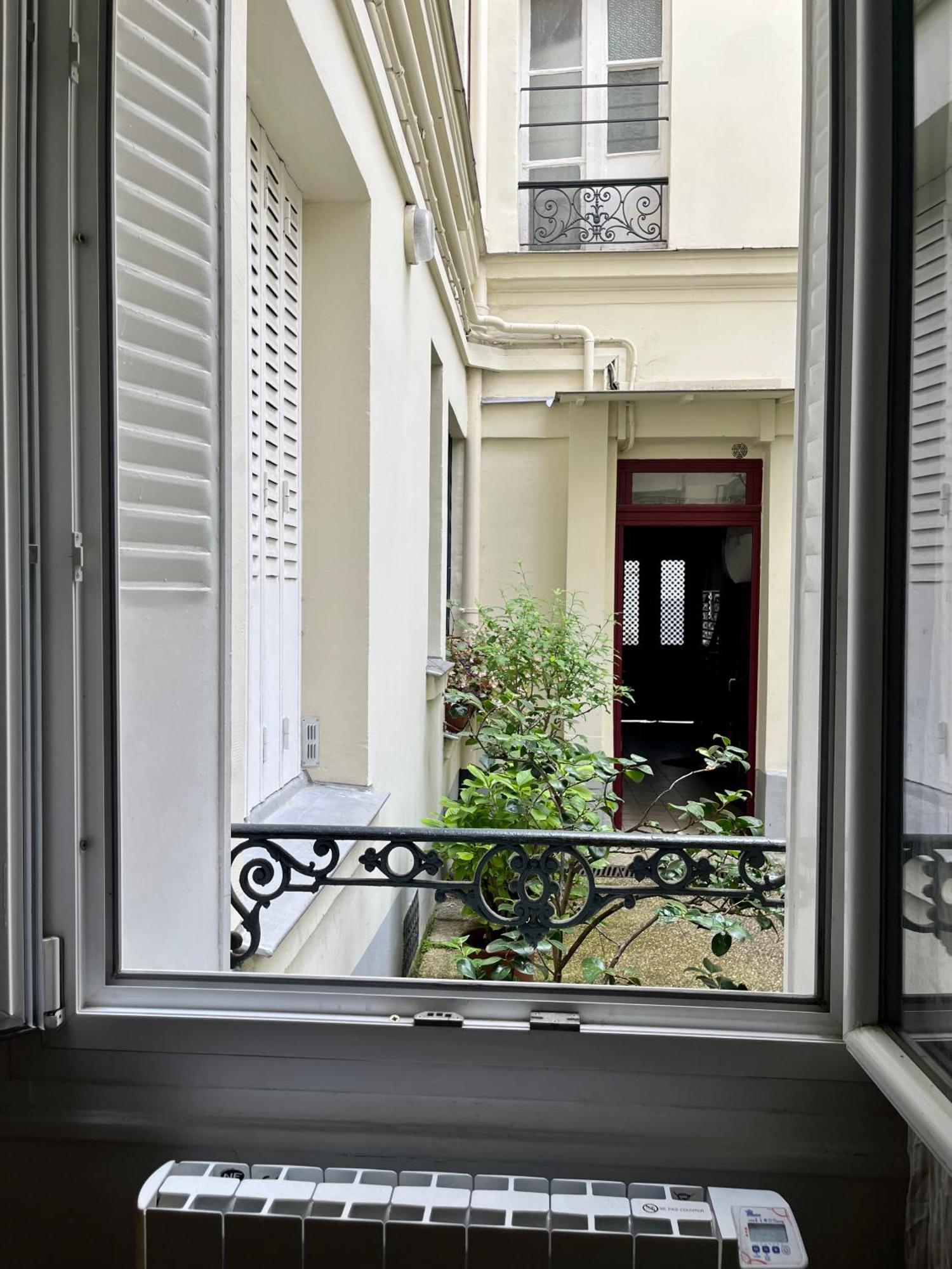 Apartment In Montmartre, Paris, Near Sacre-Coeur Read Host Profile For Booking Buitenkant foto