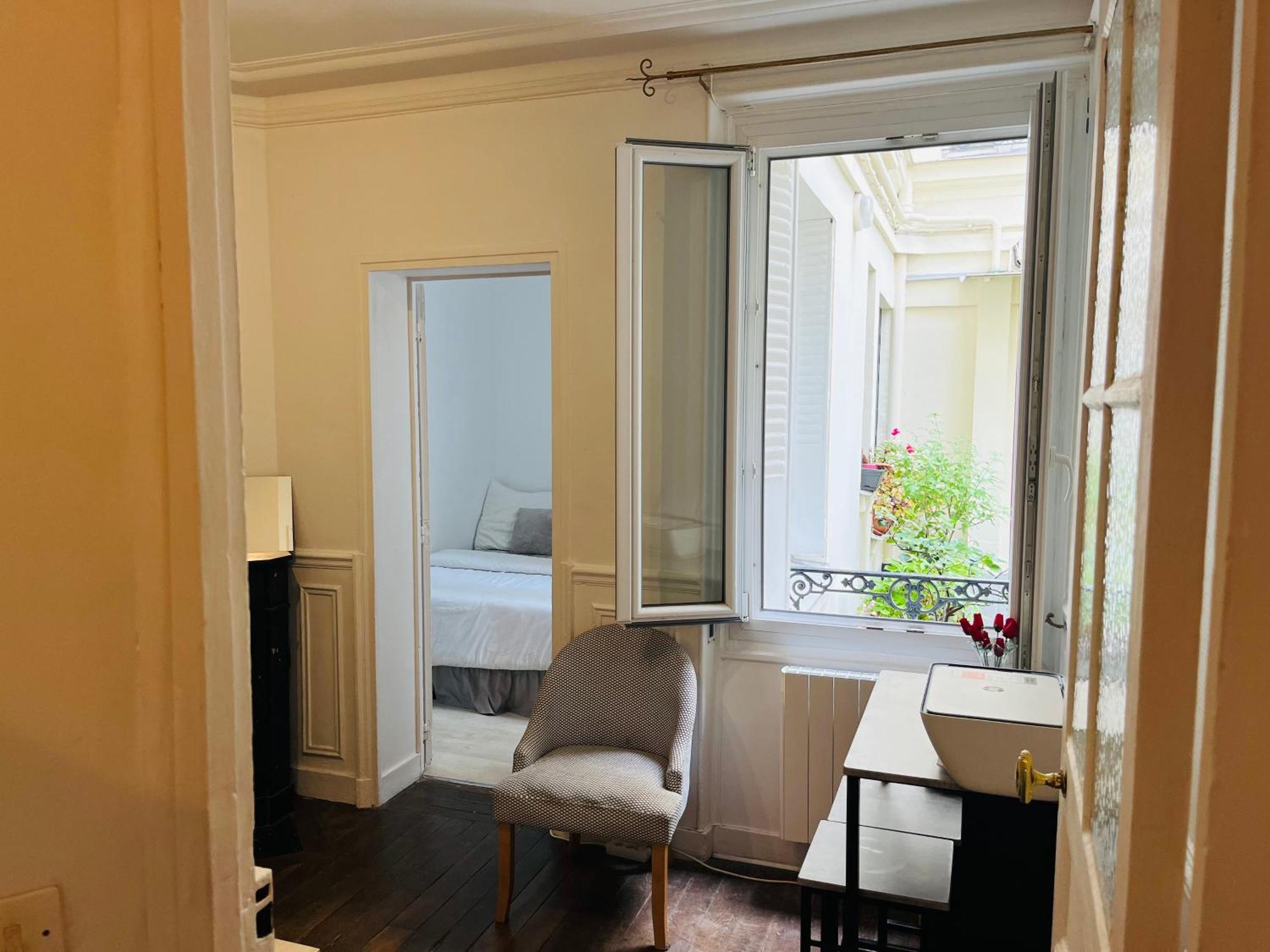 Apartment In Montmartre, Paris, Near Sacre-Coeur Read Host Profile For Booking Buitenkant foto